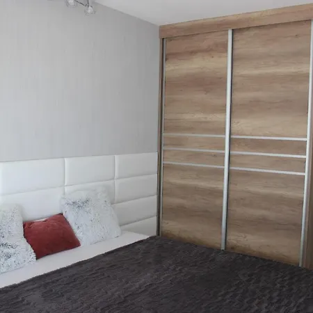 Katus Apartment